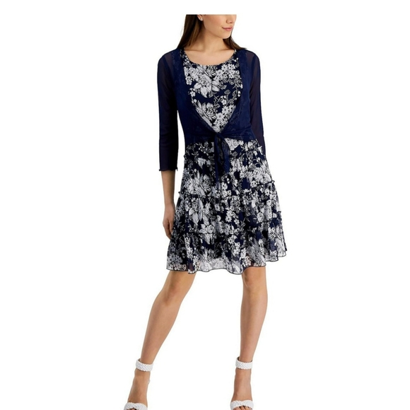 connected apparel Dresses & Skirts - Women's clothing (330)